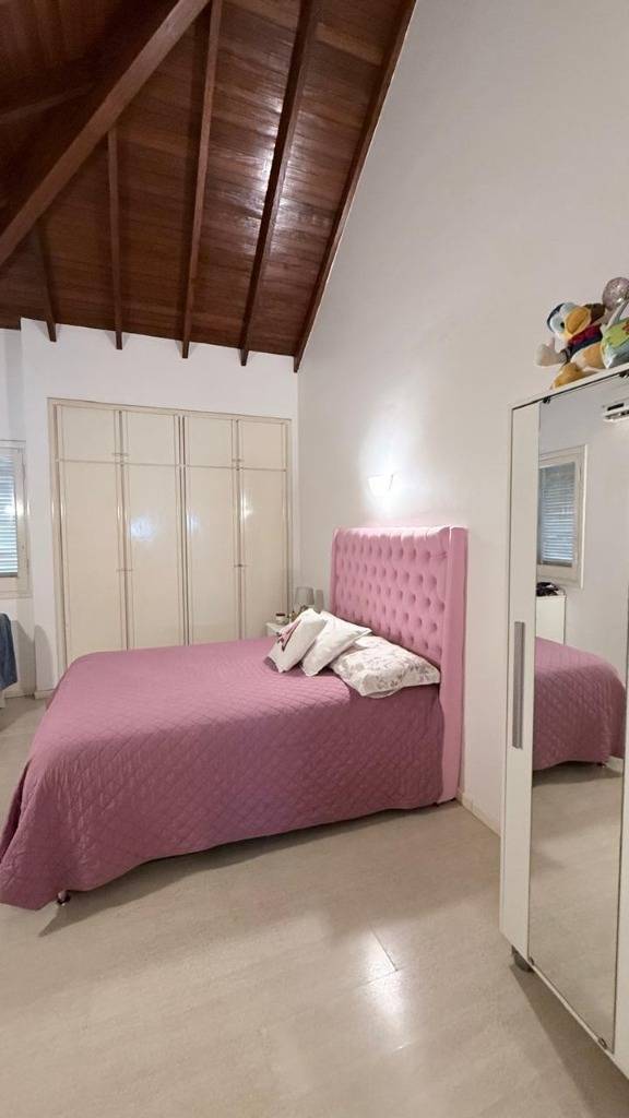 ALQUILO AMPLIA RESIDENCIA EN LAS LOMAS VERDES YATCH — foto 2
