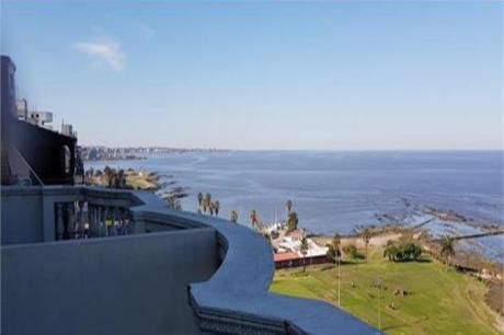 Penthouse Frente A La Rambla