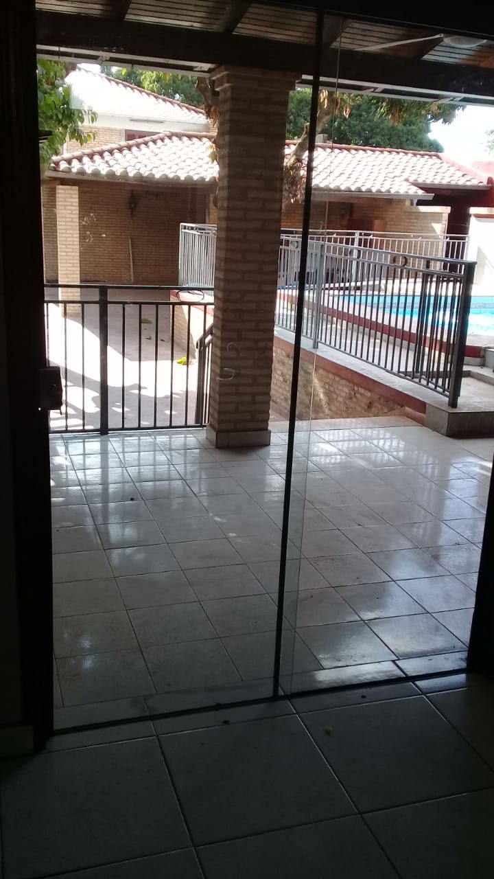 RESIDENCIA CON EXCELENTE UBICACIÓN — foto 3