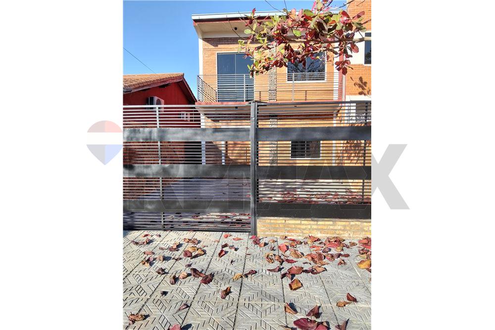 ALQUILO DUPLEX EN LUQUE BARRIO LAURELTY — foto 2