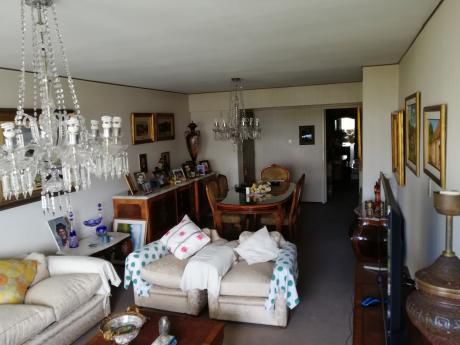 Buen Apartamento En Excelente Punto