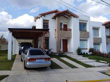 Urubó - Los Parques 2 - Casa En Venta.