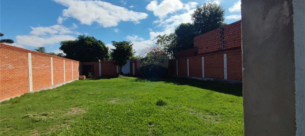 VENDO TERRENO AMURALLADO A PASOS DE GRAL AQUINO - MRA — foto 2