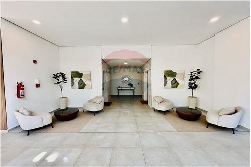 DEPARTAMENTO DE 2 DORMITORIOS Y COCHERA A ESTRENAR — foto 2