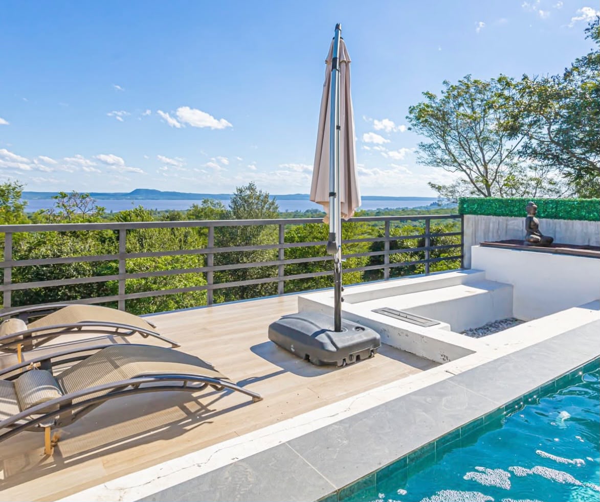 Residencia de Lujo con Vista Panorámica al Lago – San Bernardino — foto 2