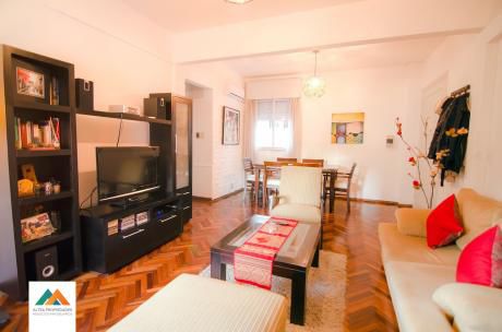 Apartamento De 1 Dormitorio, Súper Amplio Y Luminoso, 55m2