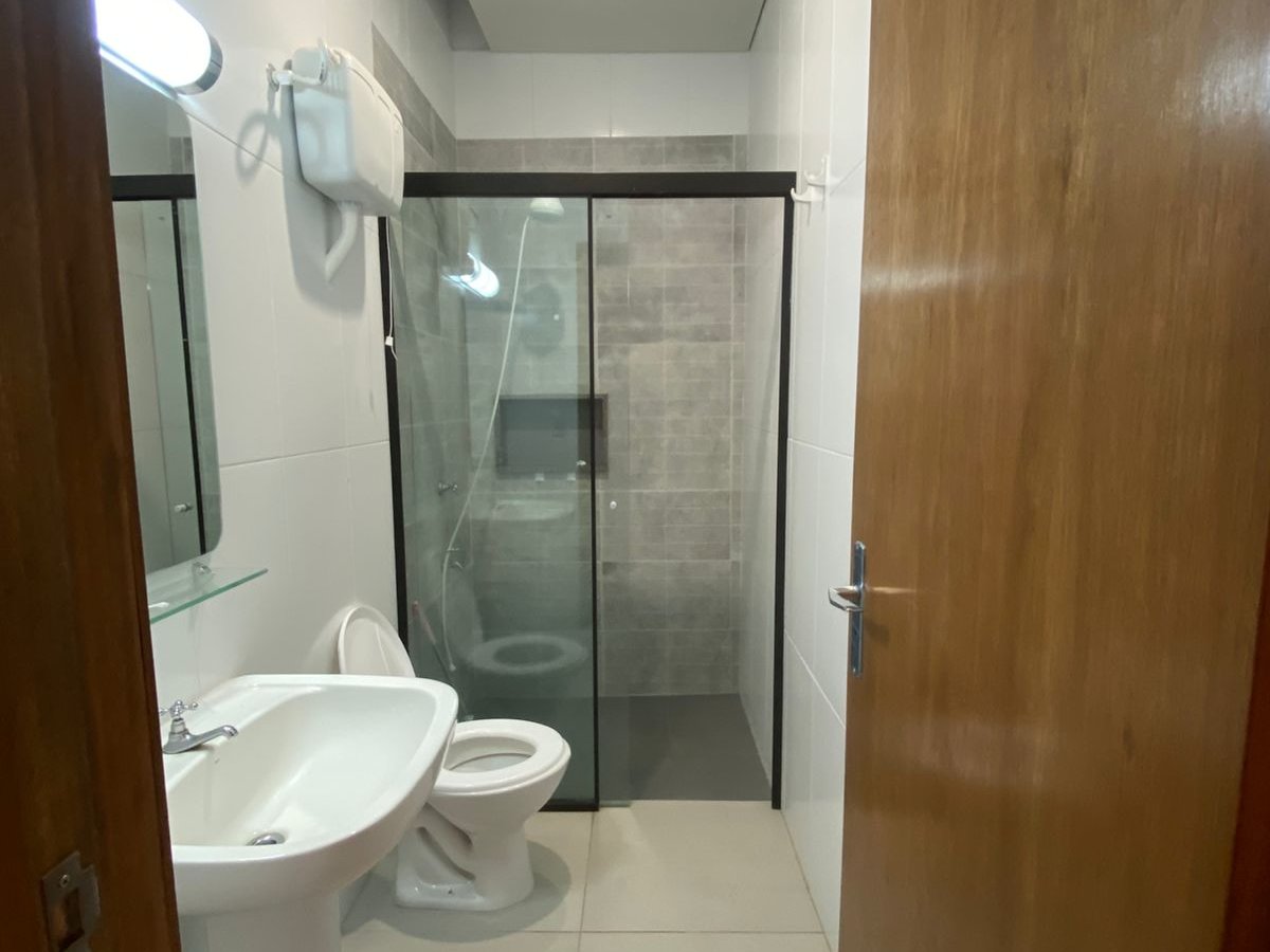 ALQUILO DEPARTAMENTO 2 DORM EN LUQUE BARRIO LAURELTY — foto 3