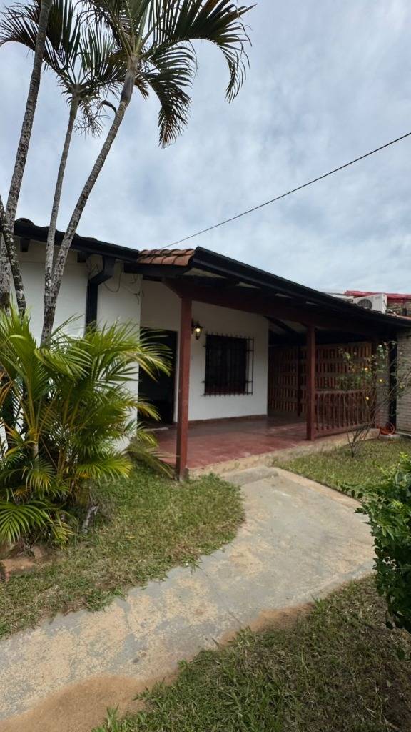 Casa en alquiler en Ytay