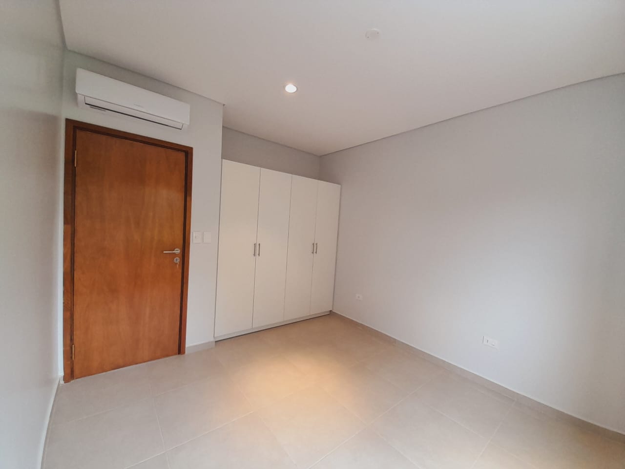 ALQUILO DÚPLEX – FDO DE LA MORA ZONA NORTE — foto 3