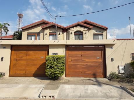 Bella Casa De Super Oferta