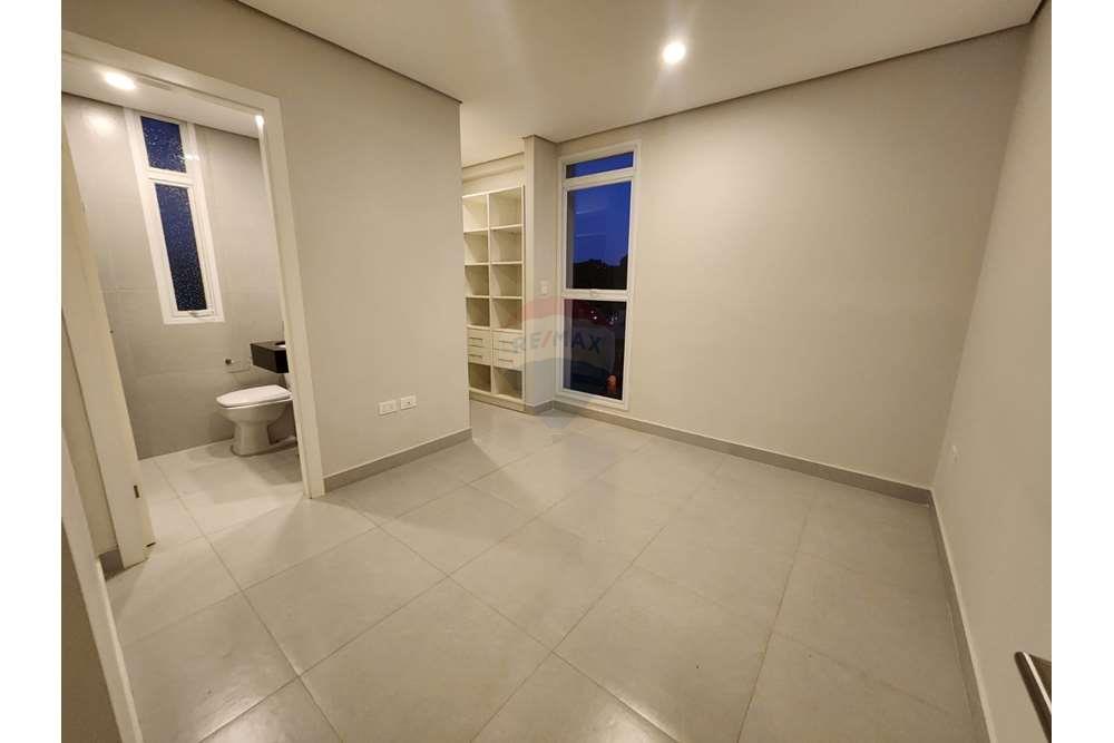 ALQUILO DPTO. 2 DORMITORIO ZONA MADAME LYNCH — foto 2