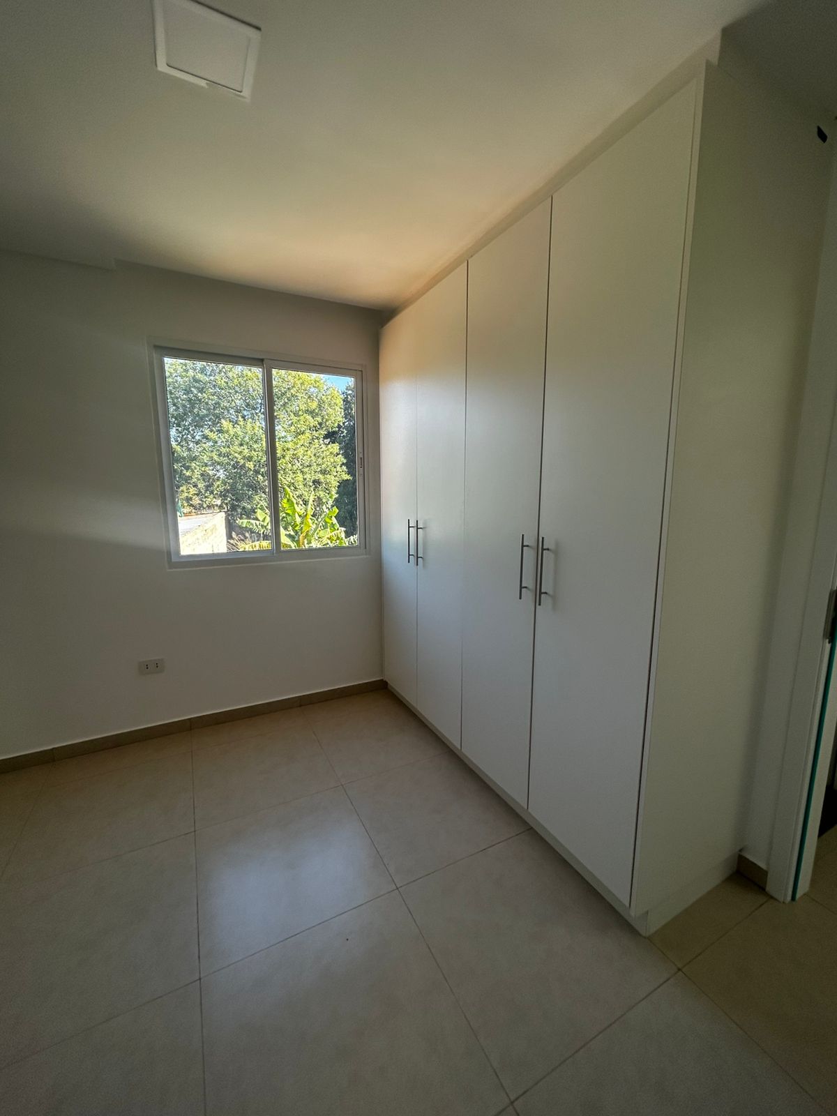 VENDO HERMOSA PROPIEDAD EN LUQUE LOS PINOS — foto 3