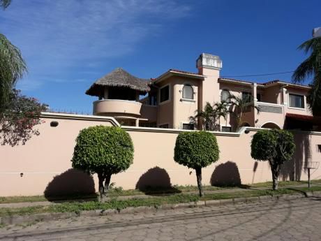 Sirari Equipetrol Alquilo Casa