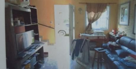Vendo Duplex De 3 Dormitorios En Villa Elisa En Condominio Zona Av Defensores