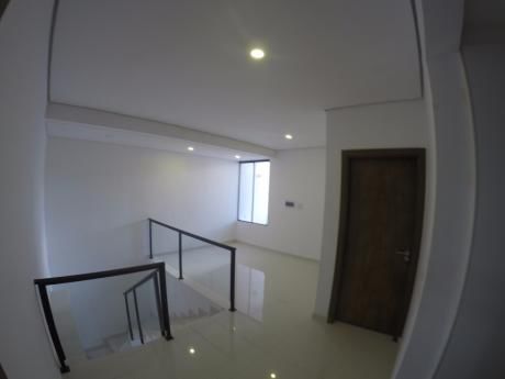Vendo Hermosa Casa A Estrenar Zona Ita Enramada - Av. Peron