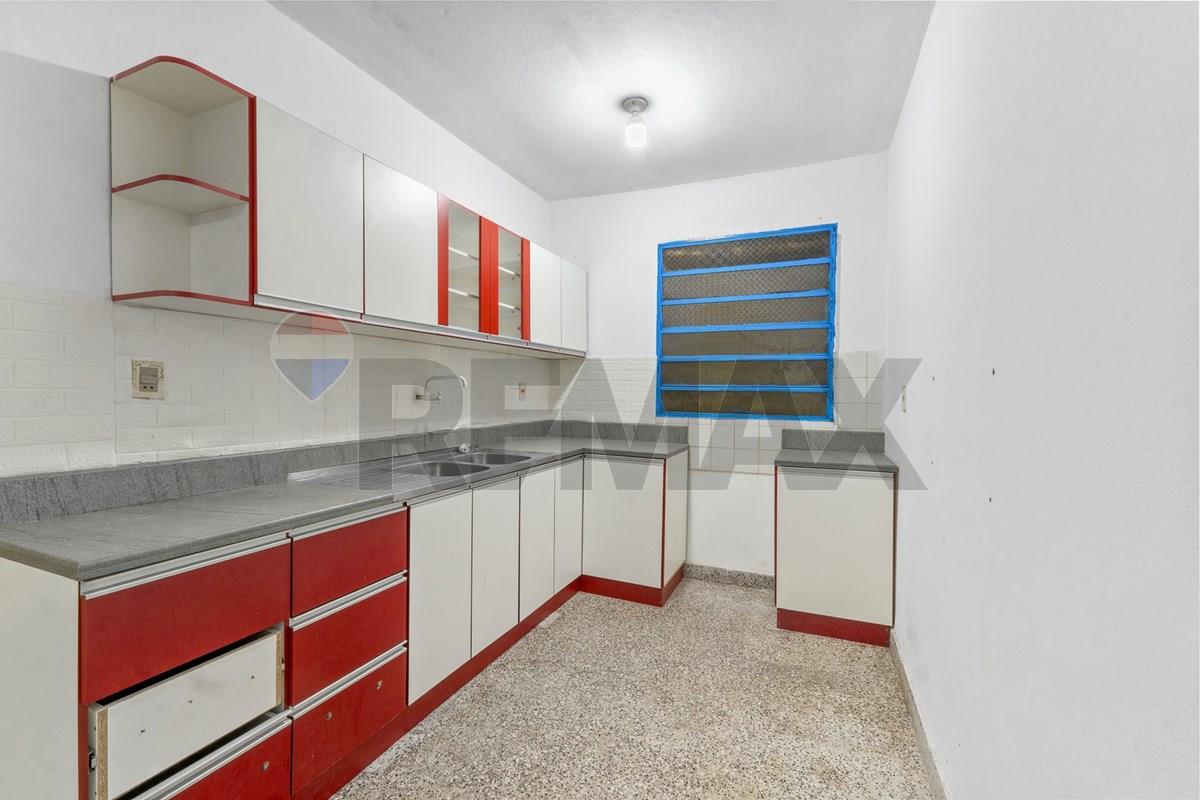 Edificio en venta en Pettirossi, Asunción — foto 2