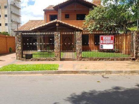 Alquilo Amplia Y Hermosa Casa. Zona San Lorenzo