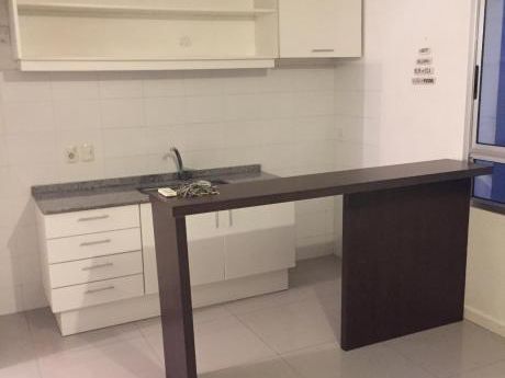 Charrúa Y Simón Bolivar, 1 Dorm. $16.500. Bajos G.C