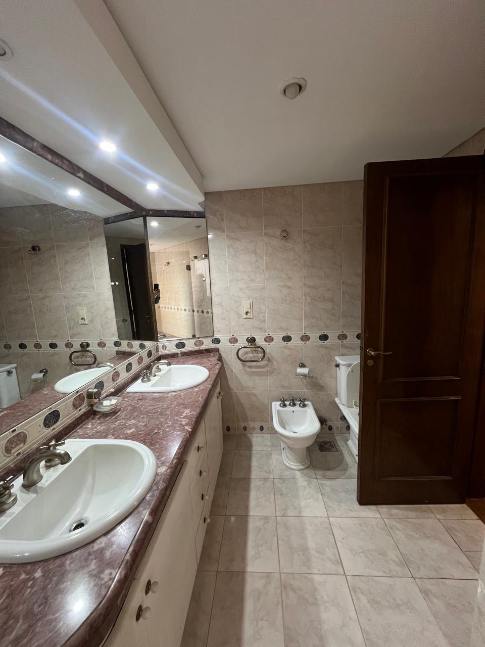 Alquilo Hermoso y Amplio Dpto de 3 Habit en Suite. Zona del Sol — foto 2