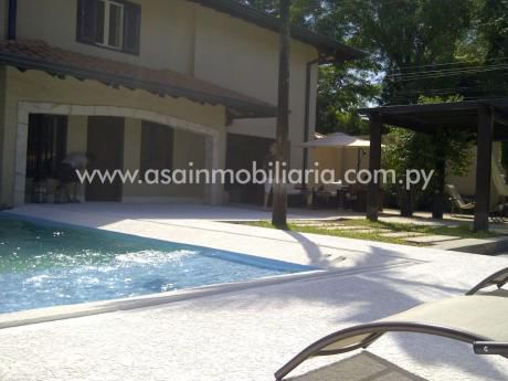 Hermosa Casa En Sanber Para La Temporada