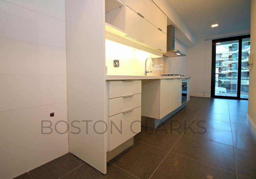 APARTAMENTO EN ALQUILER EN FORUM: 3 DORMITORIOS, SERVICIO, 2 GARAGE. · Foto 12