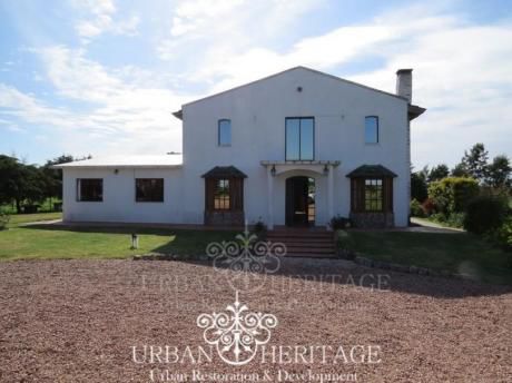 Beautiful Chacra Farm House With 1.5 Hectares Of Land