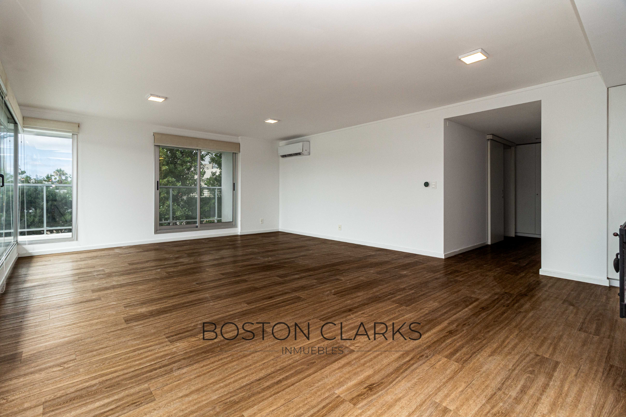 Apartamento De Tres Dormitorios Con Garage En Alquiler En Barra De Carrasco · Foto 4