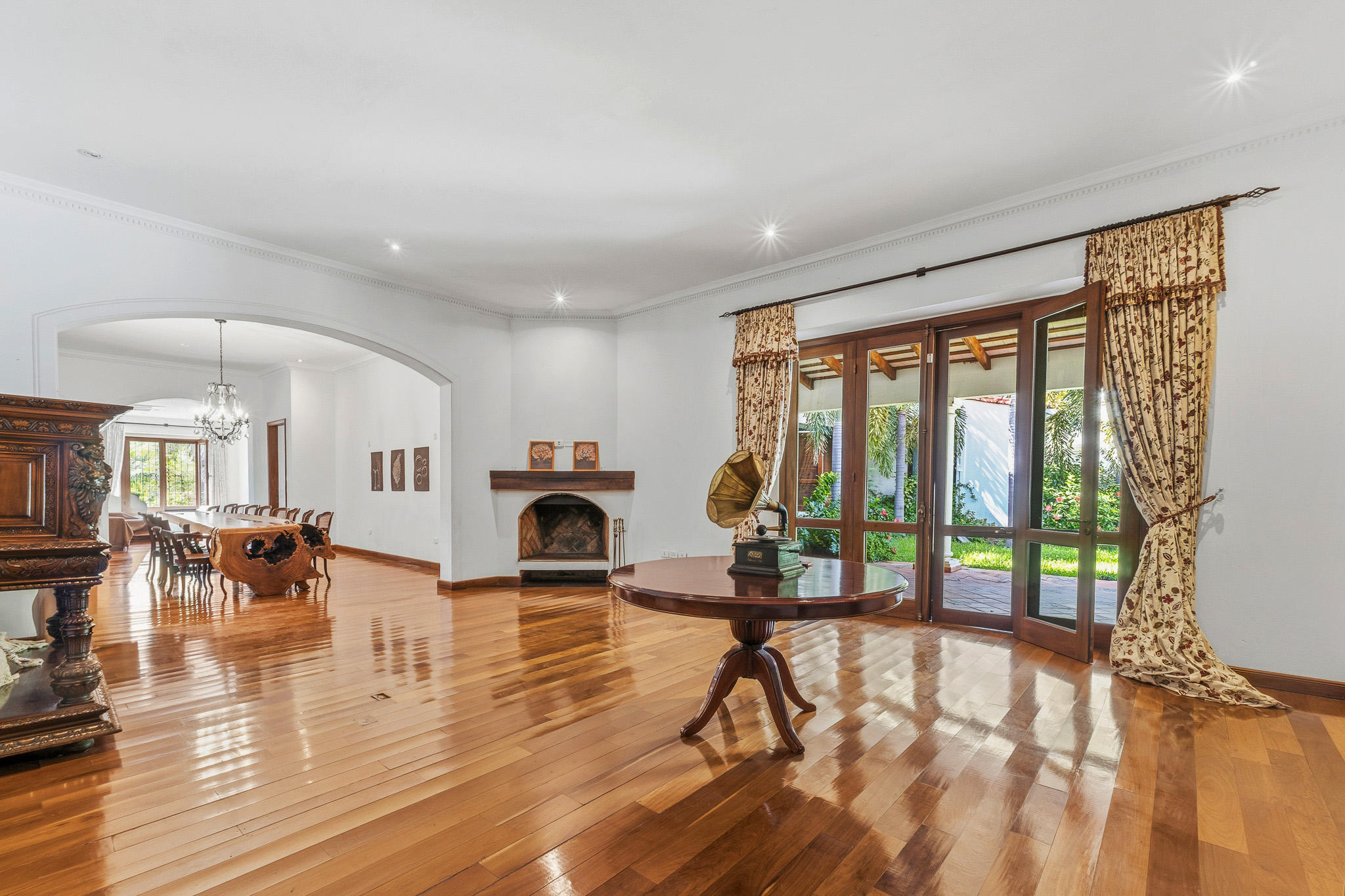 RESIDENCIA DE LUJO EN SURUBI’I - MRA — foto 2