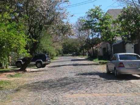 Vendo Terreno Barrio Ycua Sati