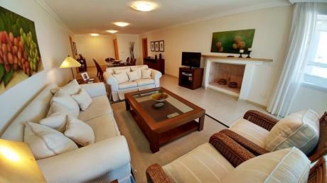 Apartamento En Venta Y Alquiler 3 Dormitorios