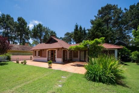 Casa En Venta 2 Dormitorios