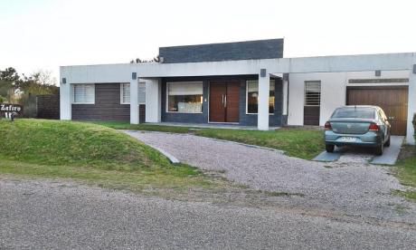 Casa En Venta 3 Dormitorios