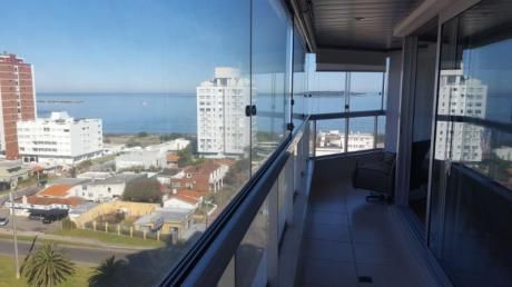 Apartamento En Venta 4 Dormitorios