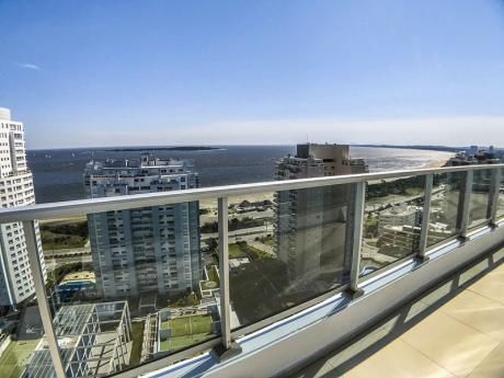 Apartamento En Venta 3 Dormitorios