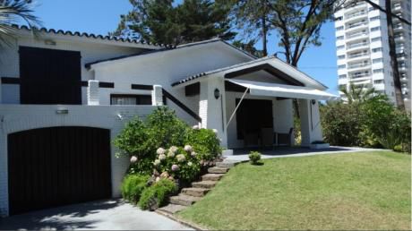 Vendo Casa En Punta Del Este, Zona Mansa.