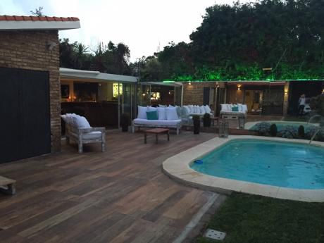 Casa Espectacular En Carrasco Sur