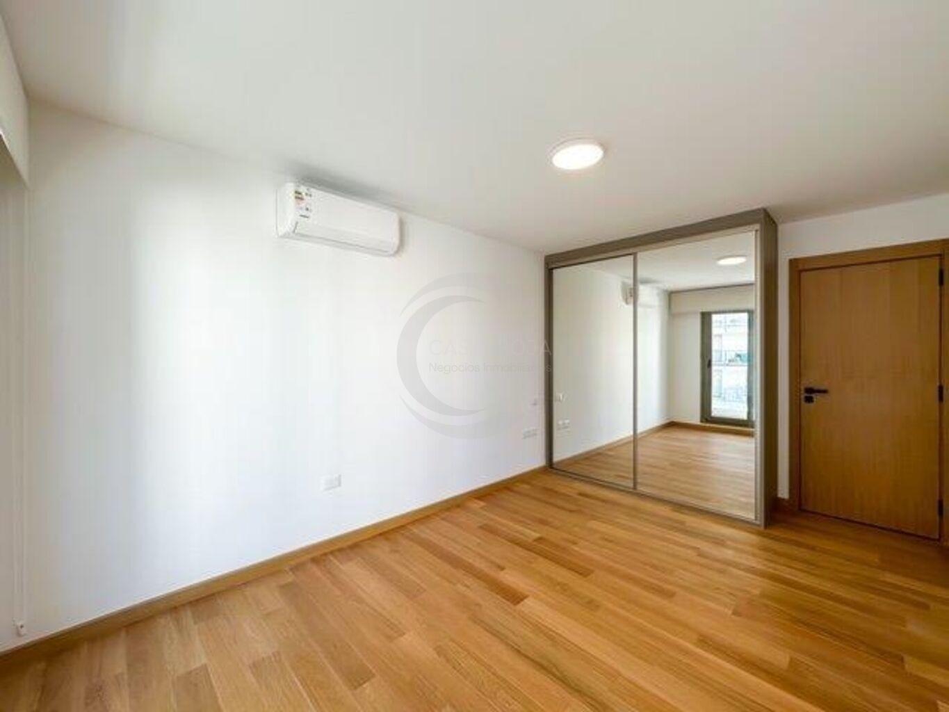 ALQUILER APARTAMENTO PUNTA CARRETAS 1 DORMITORIO 2 BAÑOS Y GARAJE DOBLE · Foto 8