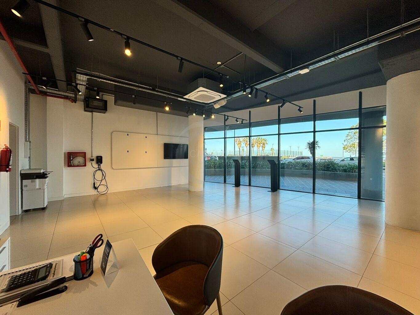 ALQUILER LOCAL COMERCIAL EN FORUM · Foto 5