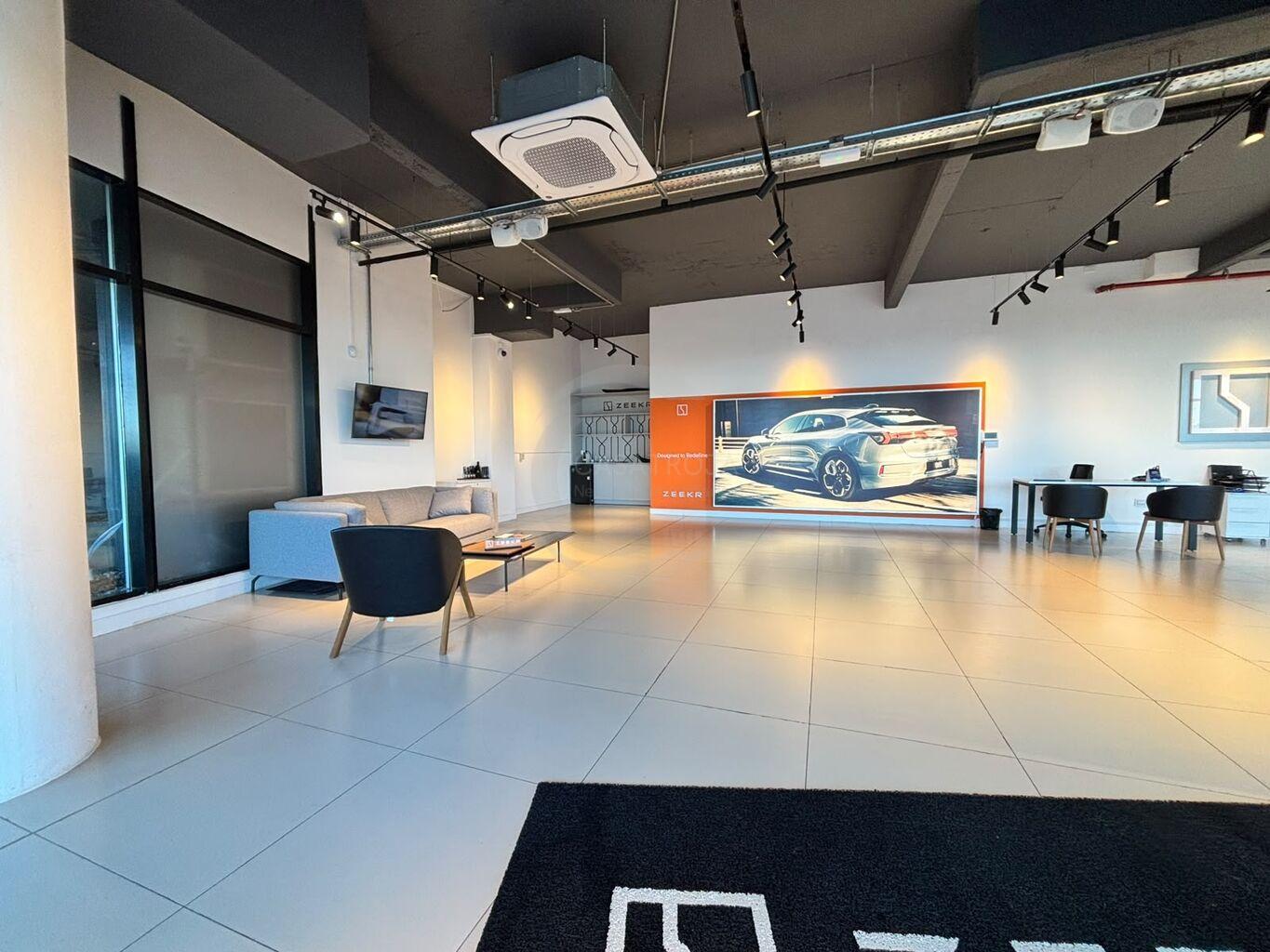 ALQUILER LOCAL COMERCIAL EN FORUM · Foto 9