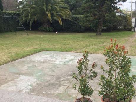 Terreno En Av. Principal De Parque Miramar