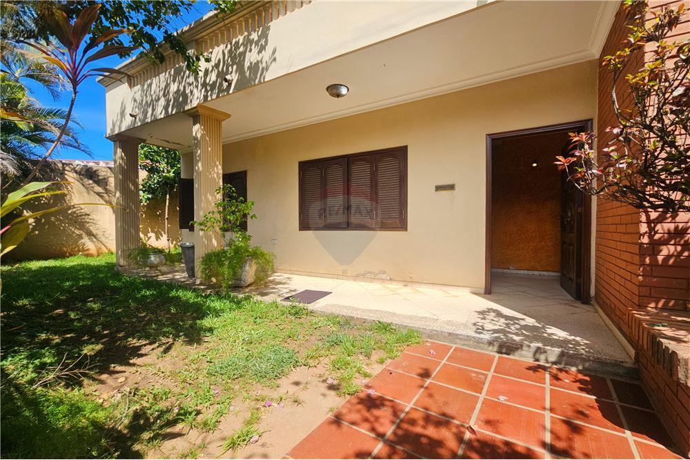 CASA EN ESQUINA CON GRAN POTENCIAL COMERCIAL — foto 2
