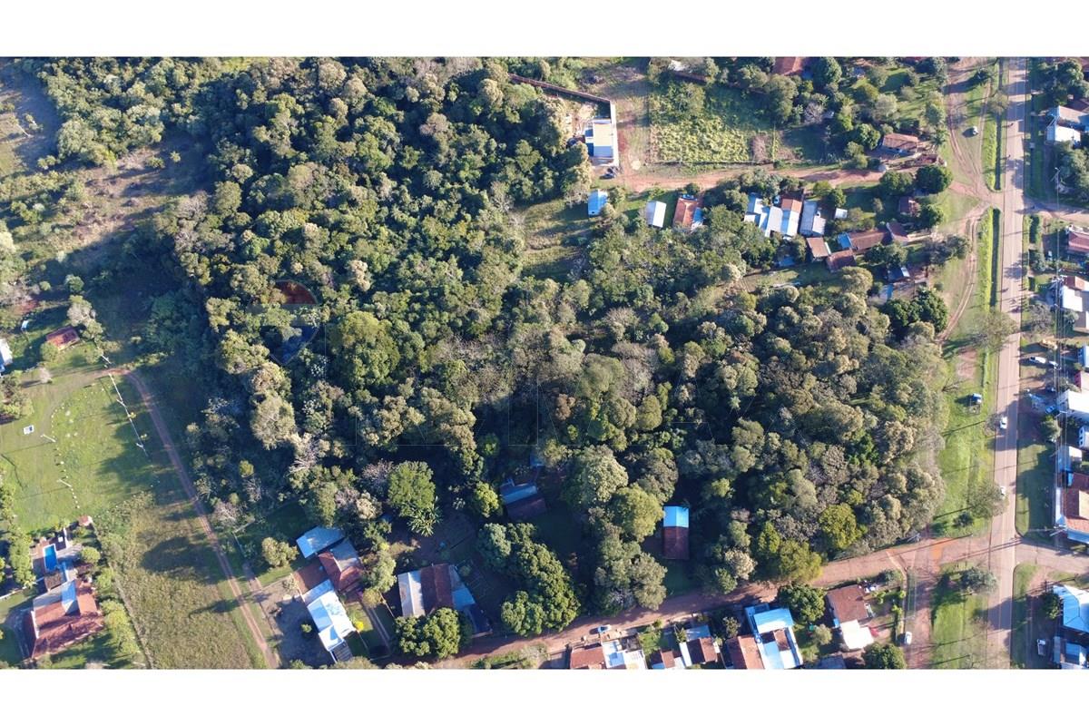 VENDO AMPLIO TERRENO EN ZONA URBANA DE CAAZAPA — foto 3