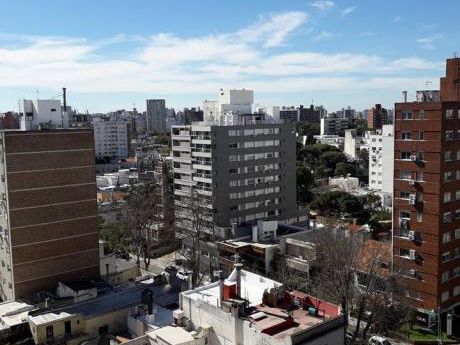 Sarmiento Y Franzini Impecable. Garaje Opcional!