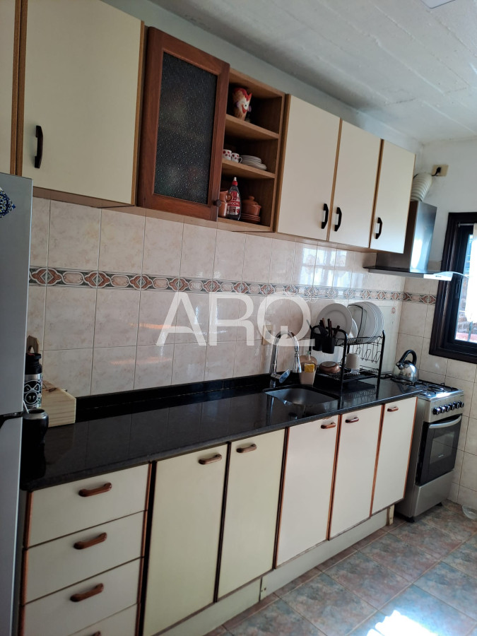 Alquiler de 3 dormitorios y 2 baños en Barrio Jardín · Foto 10