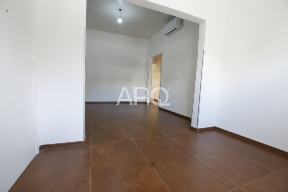 Apartamento de 2 dormitorios totalmente renovado en Punta Carretas. · Photo 3