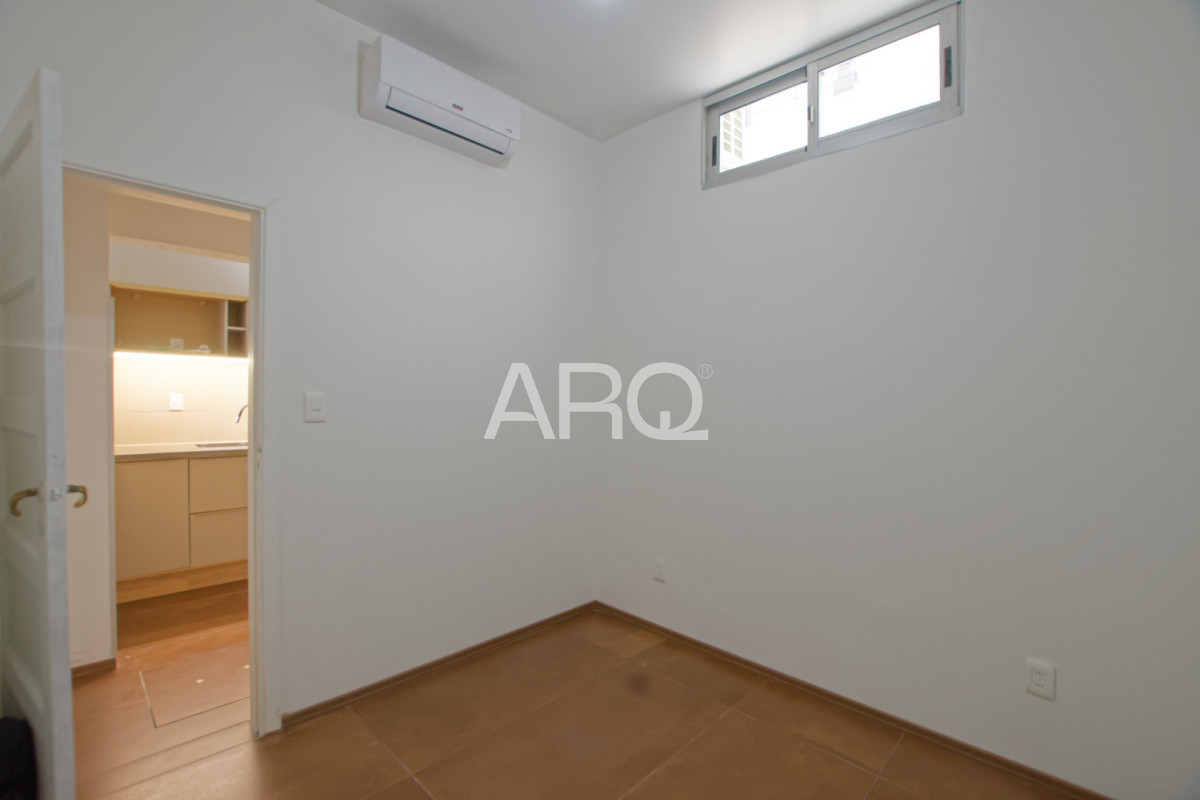 Apartamento de 2 dormitorios totalmente renovado en Punta Carretas. · Photo 8