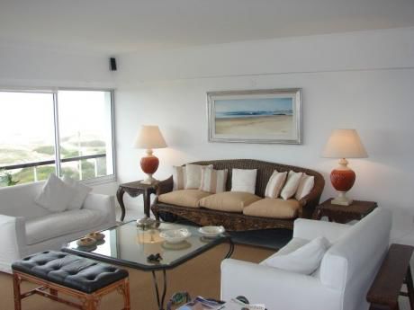 Apartamentos En Playa Brava