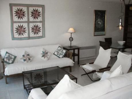 Apartamentos En Playa Mansa