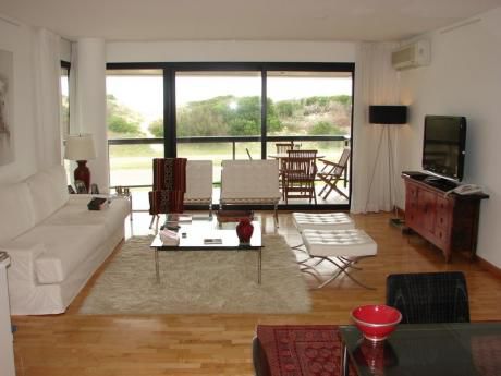Apartamentos En Playa Brava
