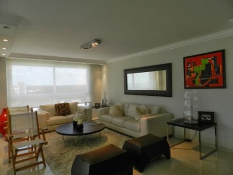 Apartamentos En Playa Mansa